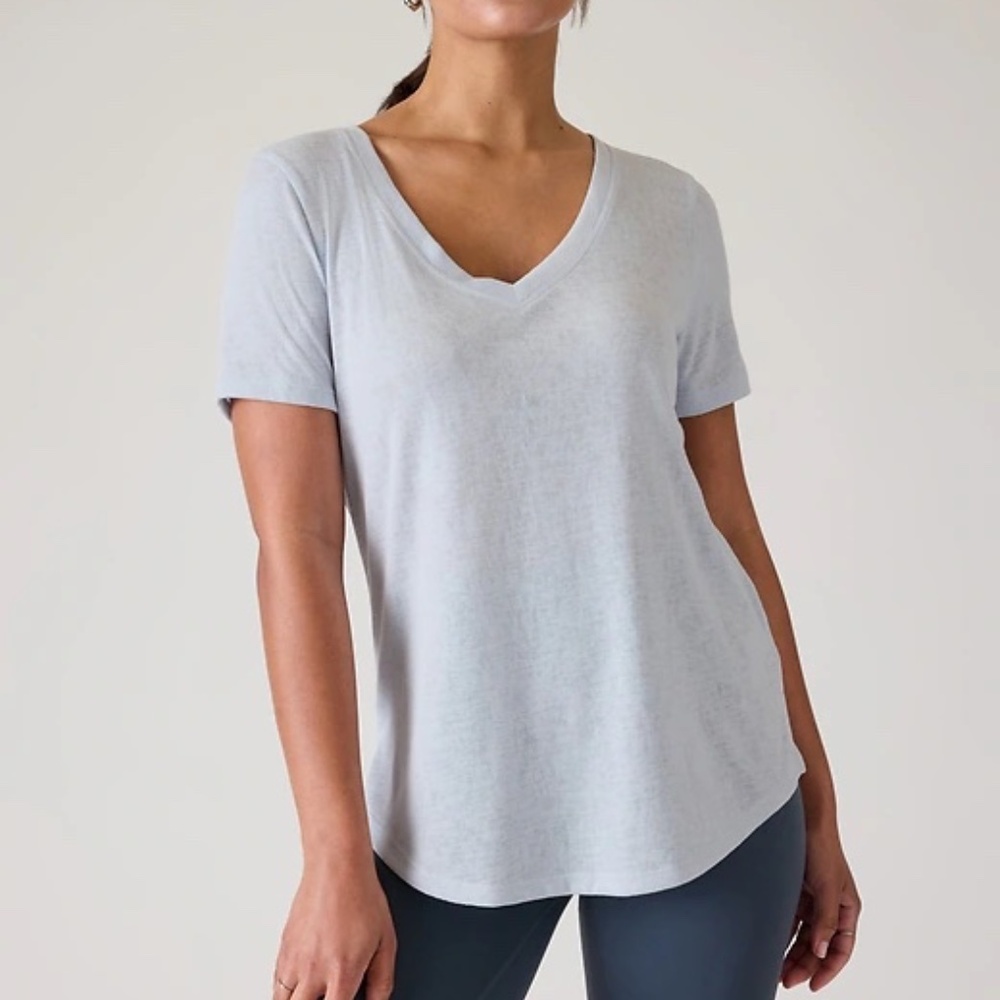 Athleta Breezy Scoop V Tee NWT